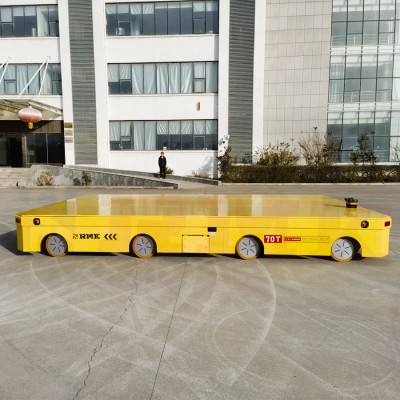 Mitme sõiduga lamedat transportijad
